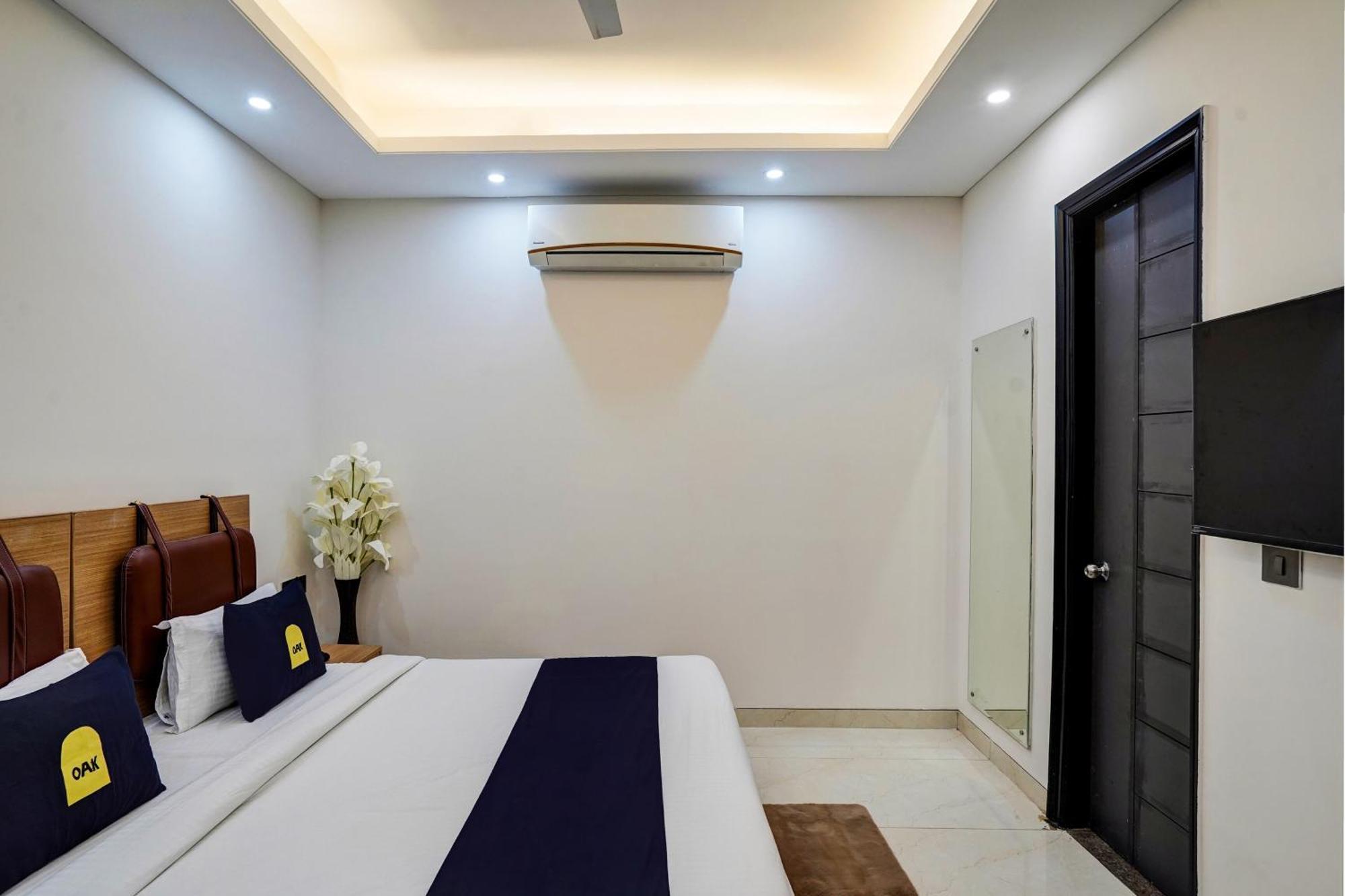 Hotel O Parkinn Gurgaon Exterior photo